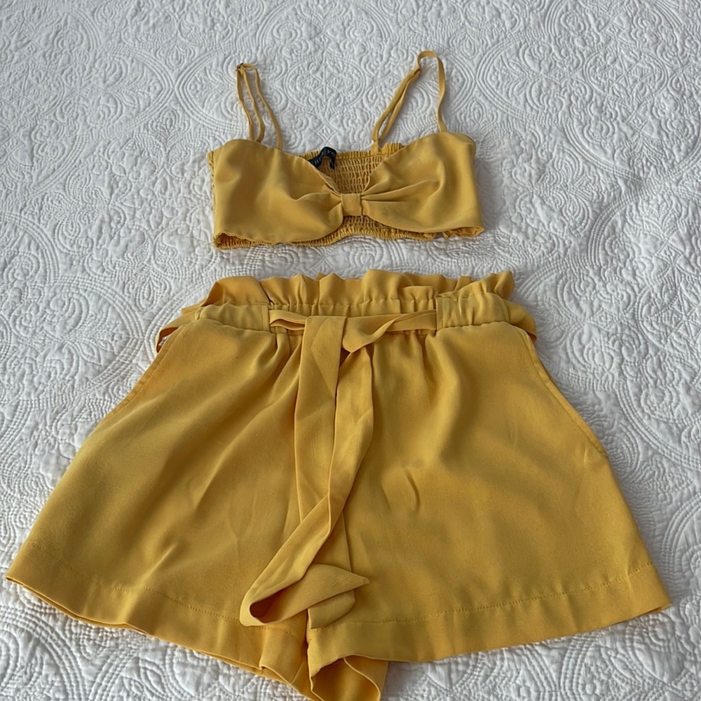 2 piece set .